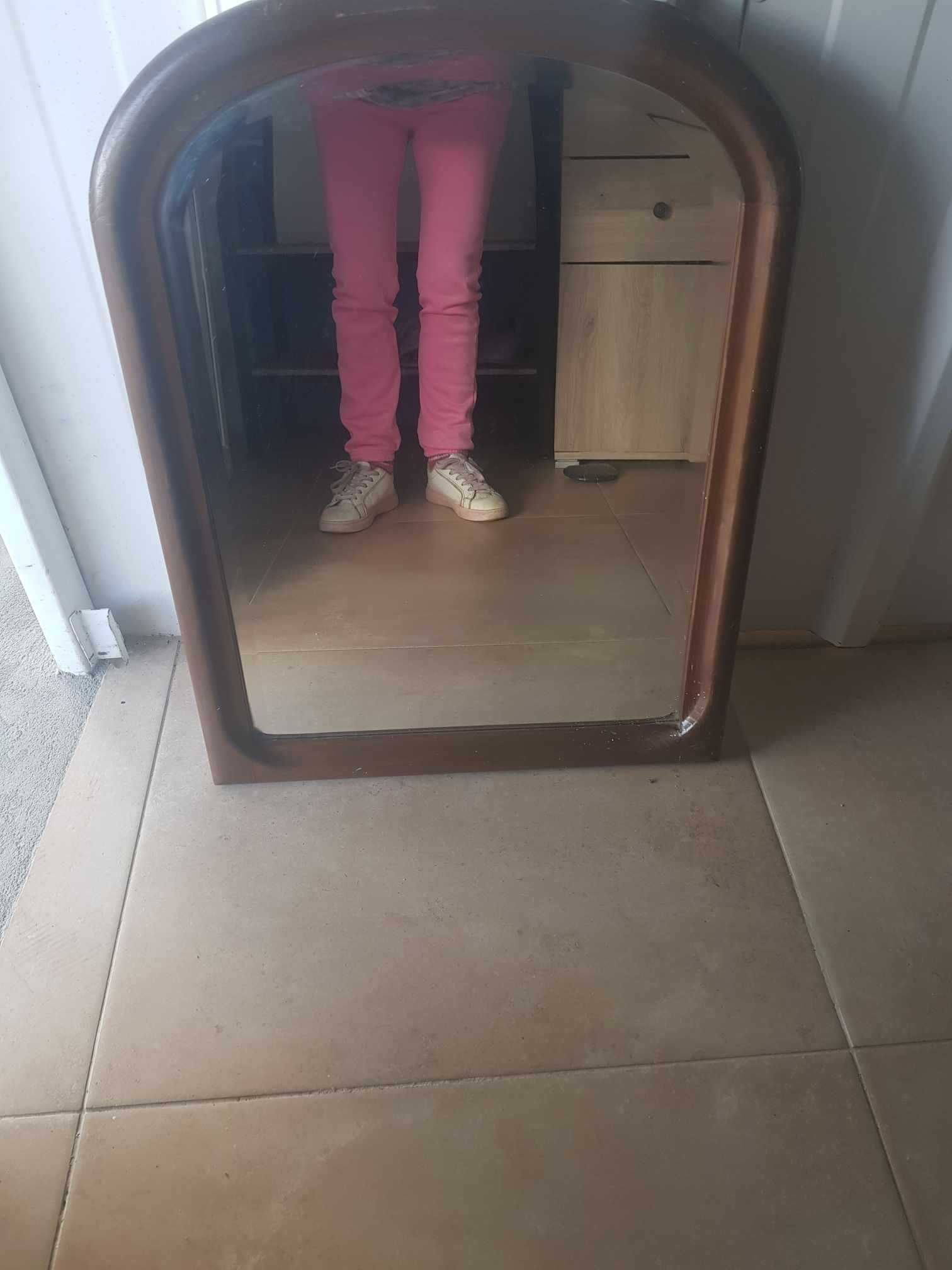 Espelho com Moldura em Madeira De Castanho