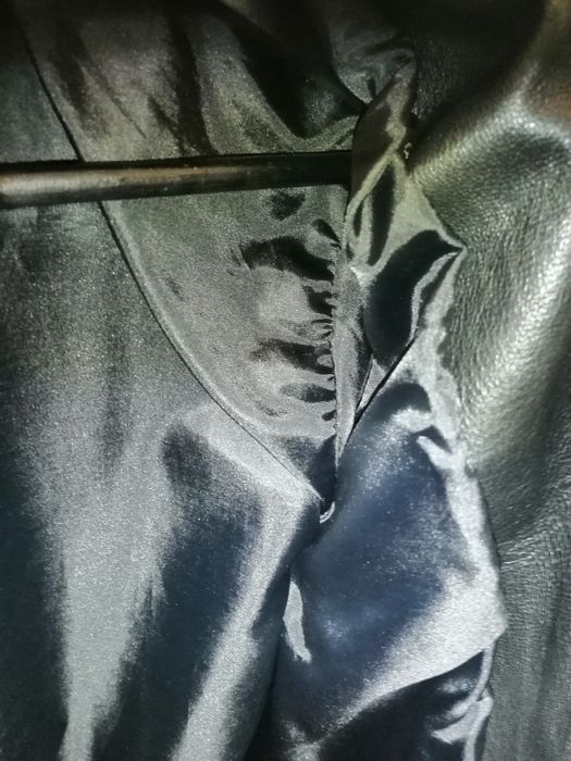 Blusão em pele verdadeira