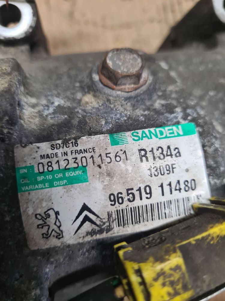 Компресор кондиціонера Citroen C4 Picasso Berlingo Peugeot 307 308 508