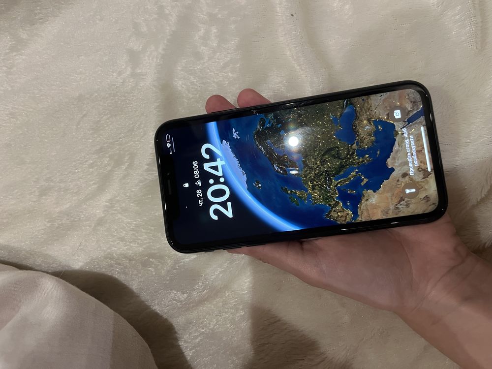 iPhone xr  64гб