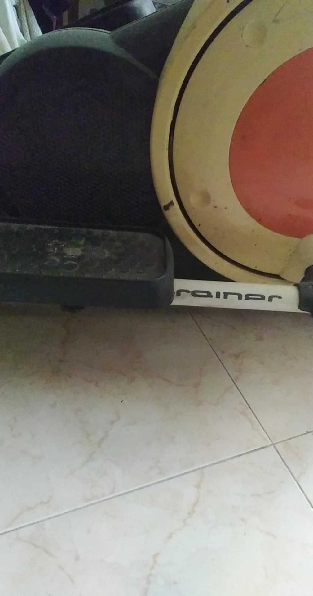 Elíptica Reebok profissional