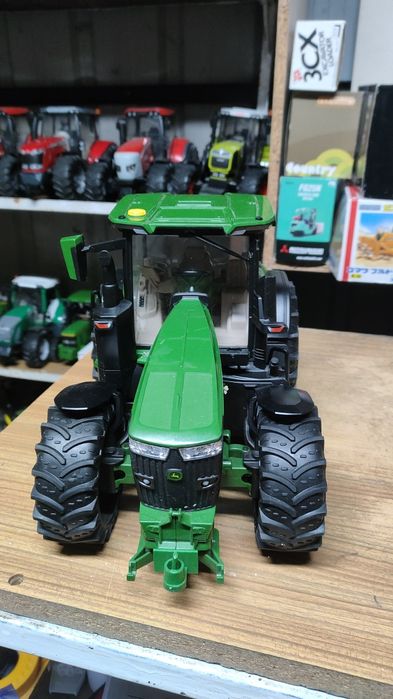Bruder traktor John Deere