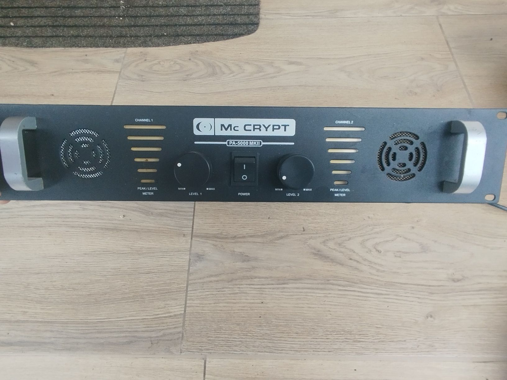 D-J zestaw dwa razy CD player,mikser i końcówka mocy