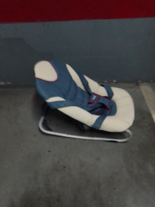 Baloiço Chicco usado muito bom estado.