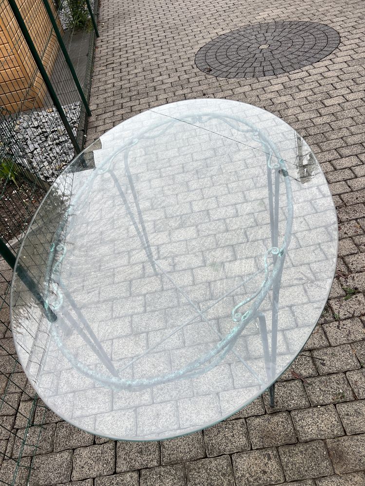 Stół kuty ze szklanym blatem owalny