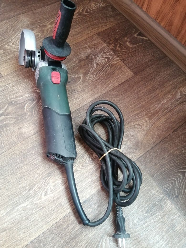 Болгарка.  Metabo WEVA 15 - 125Qvick