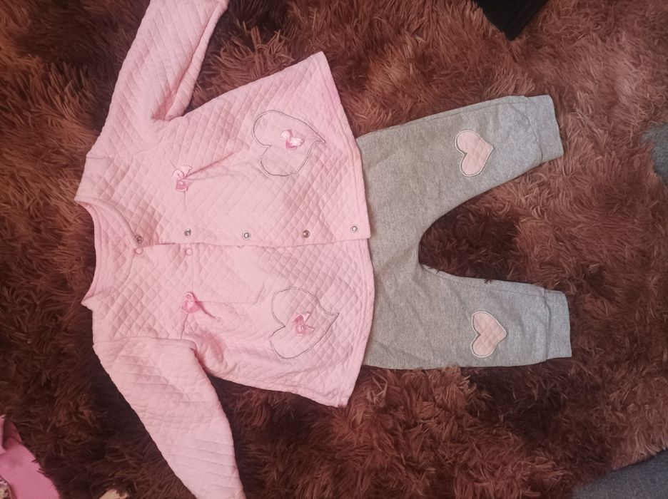 Продам пакет одягу на 1 рік для дівчинки