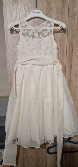 Vestido de festa, cerimónia para menina 7-8 anos. usado só  por 2horas