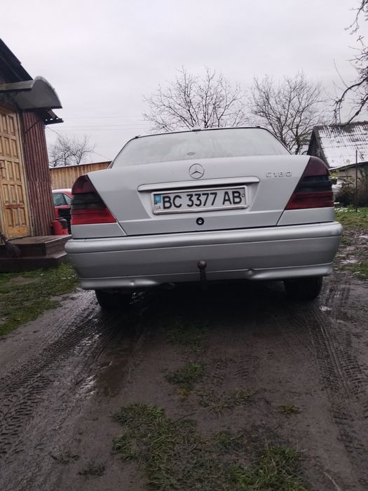 Продам мерседес 202 1.8 бенз