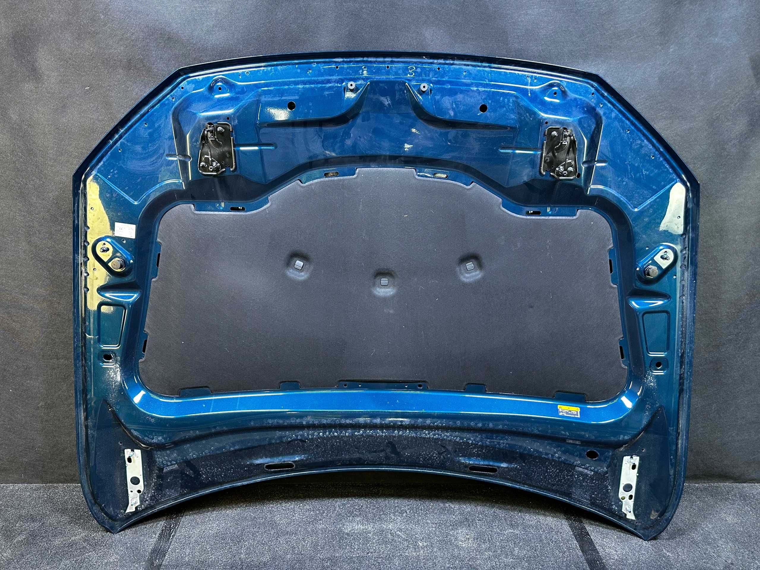 VW Touareg  капот Туарег