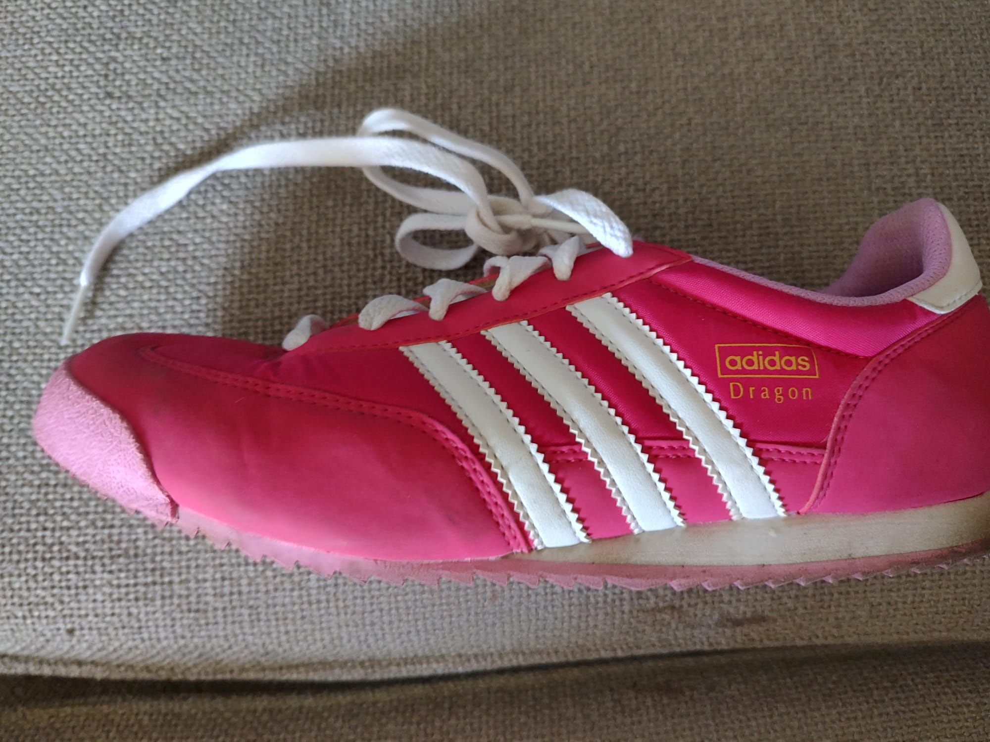 Adidas dragon rozmiar 39 damski parę razy użyte