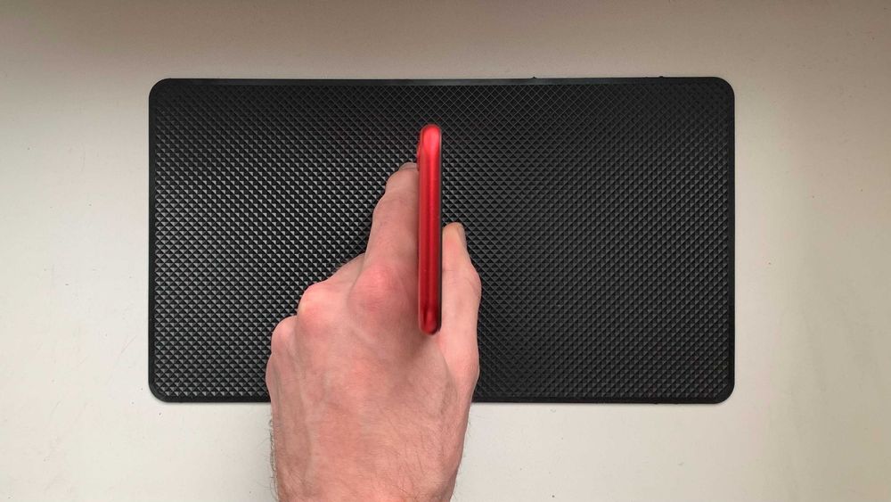 Почти новый iPhone SE 2022 - 64 гб - 86% АКБ - NEVERLOCK - RED