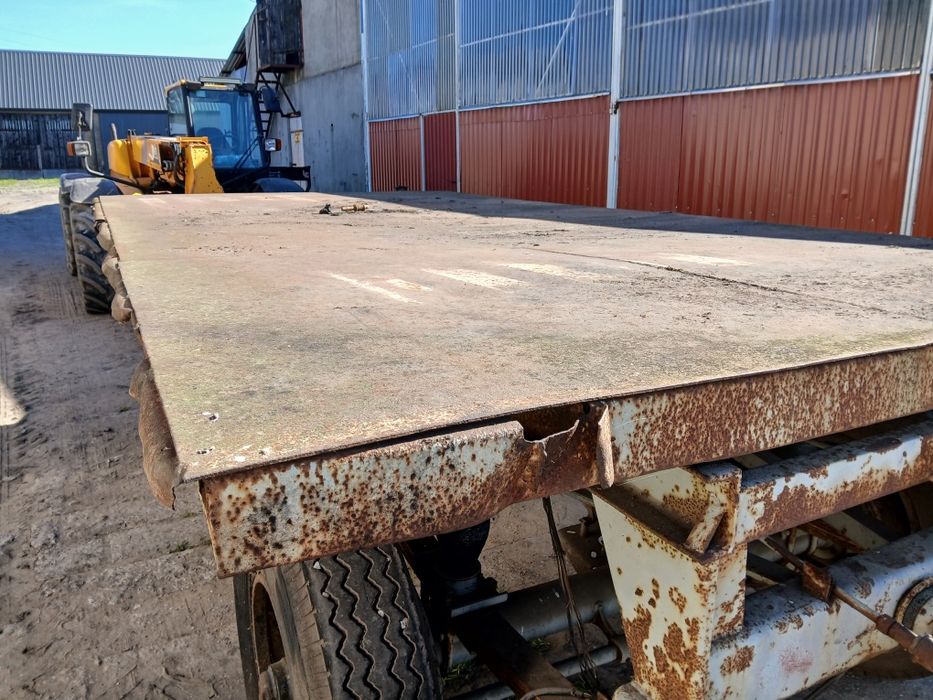 Przyczepa HL 60 wywrotka.