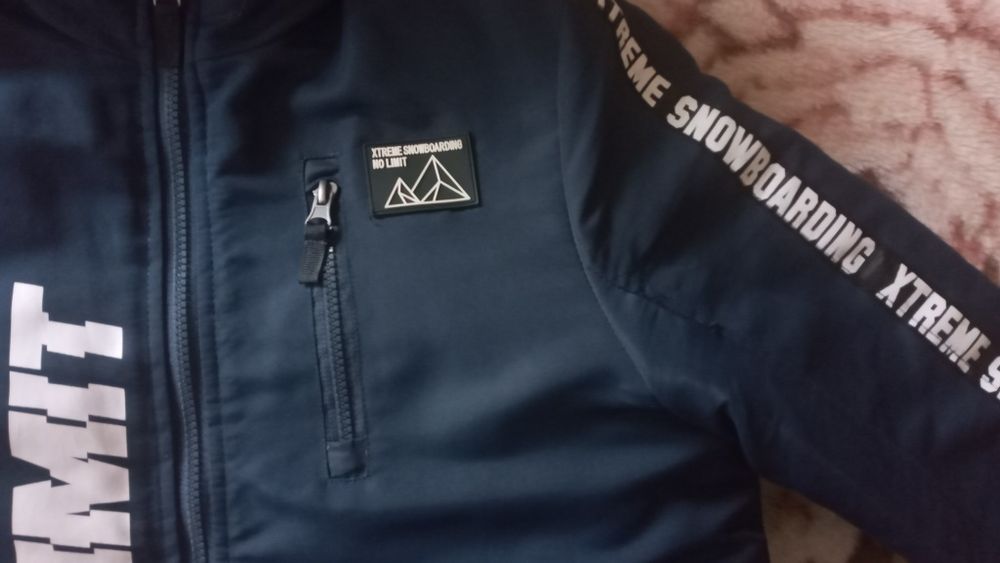 Зимова куртка на хлопця на 10-12 років. Фірма Defacto.