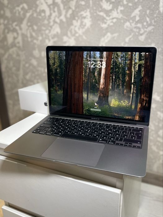MacBook Air M1 (13”, 2020)