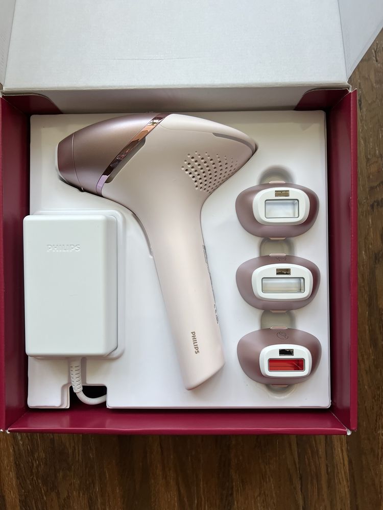 Фотоепилятор Philips Lumea 9900 НОВИЙ