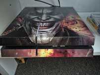 PlayStation 4 + 2 pady i gra