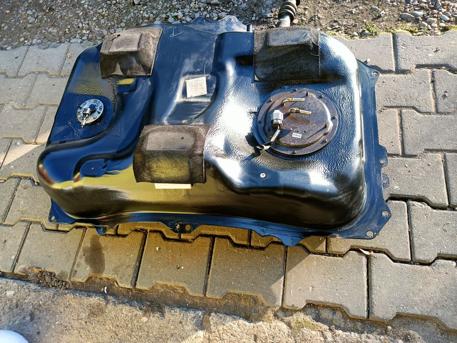 zbiornik paliwa Mazda CX7