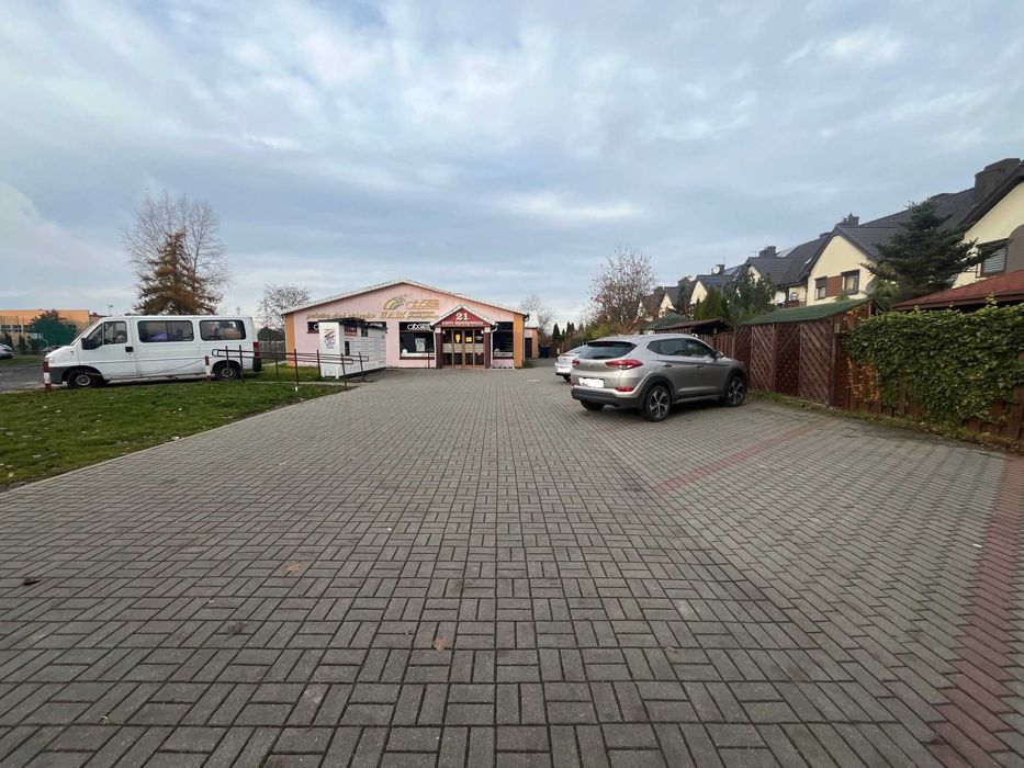 Pawilon Handlowo-Usługowy