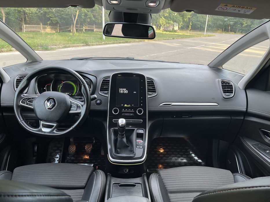 Рено Гранд Сценік 4