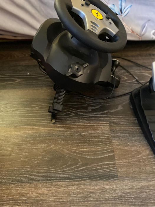 Продам руль Thrustmaster Ferrari GT Force Feedback