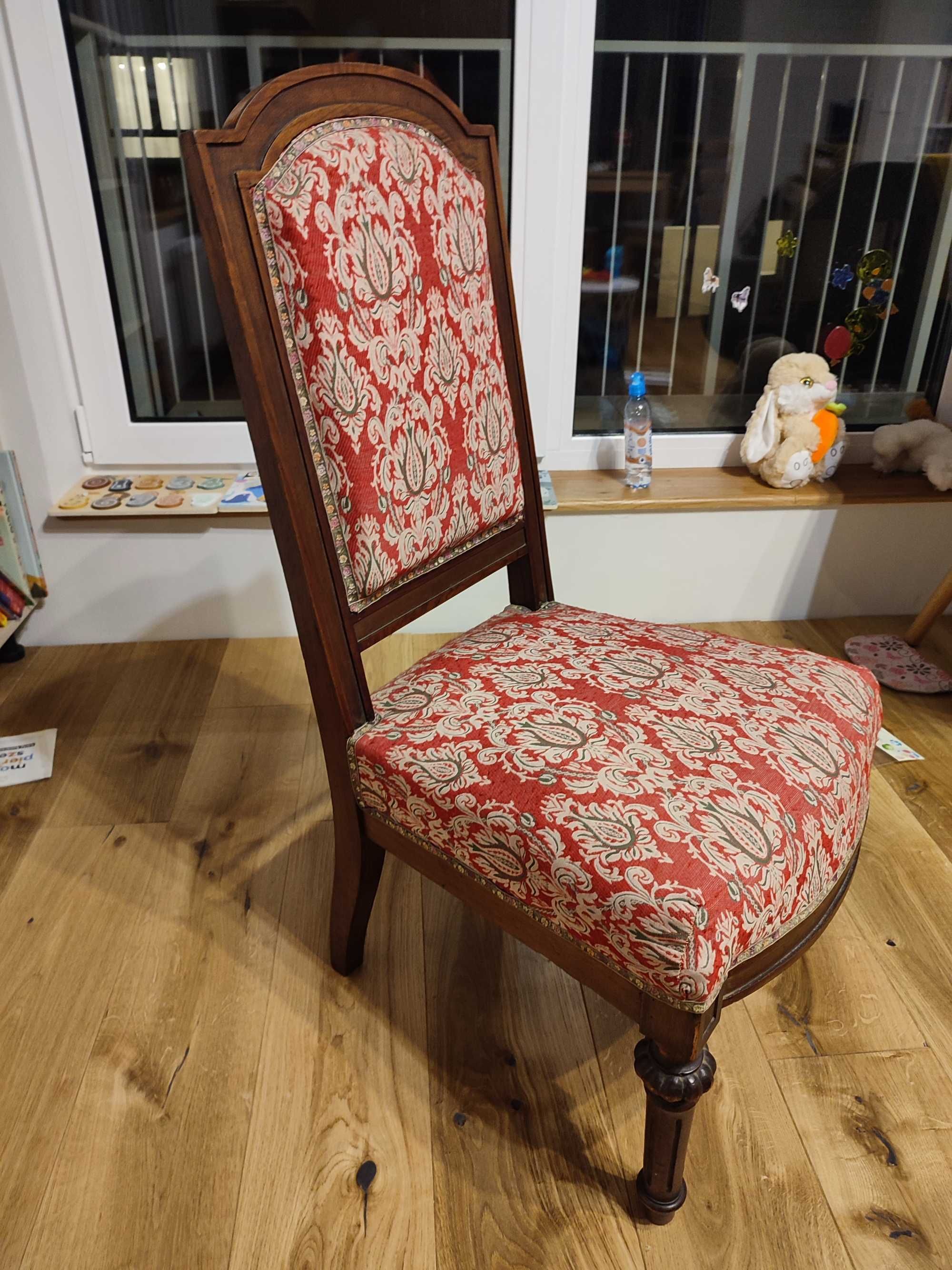 Krzesło antyk, siedzisko sprężynowe