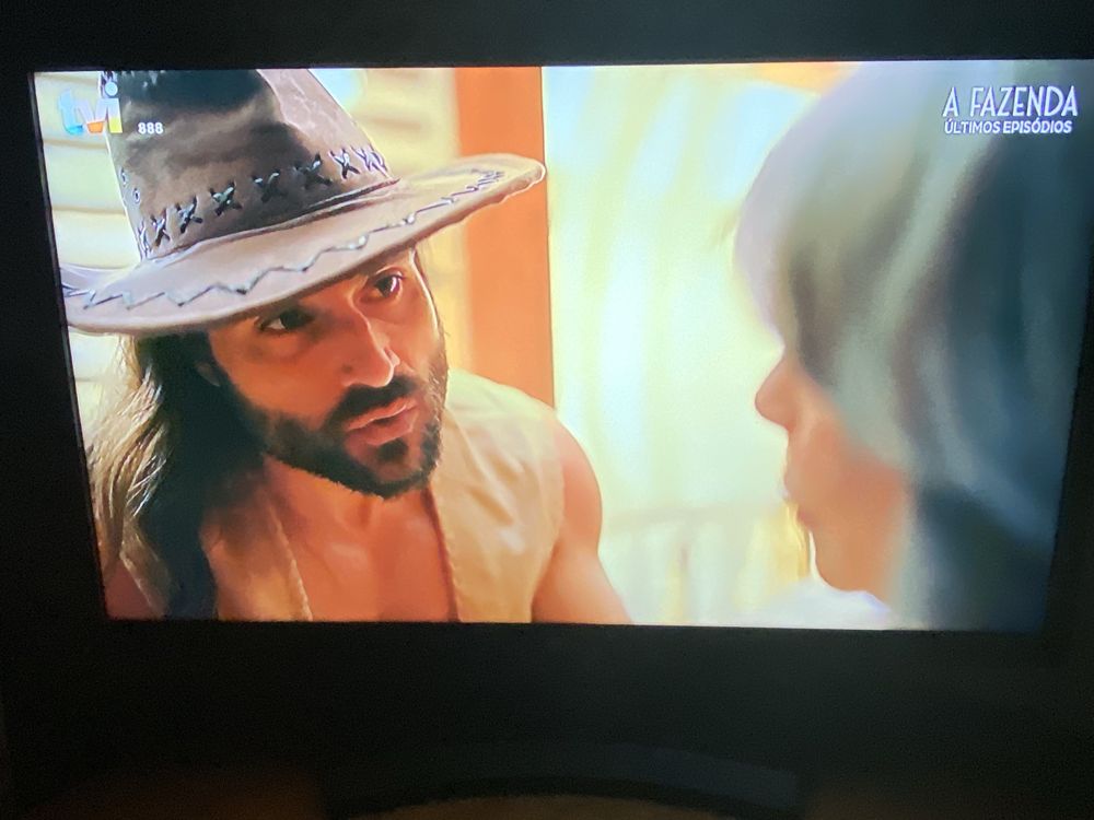 Vendo televisao lg cono nova pouco usada