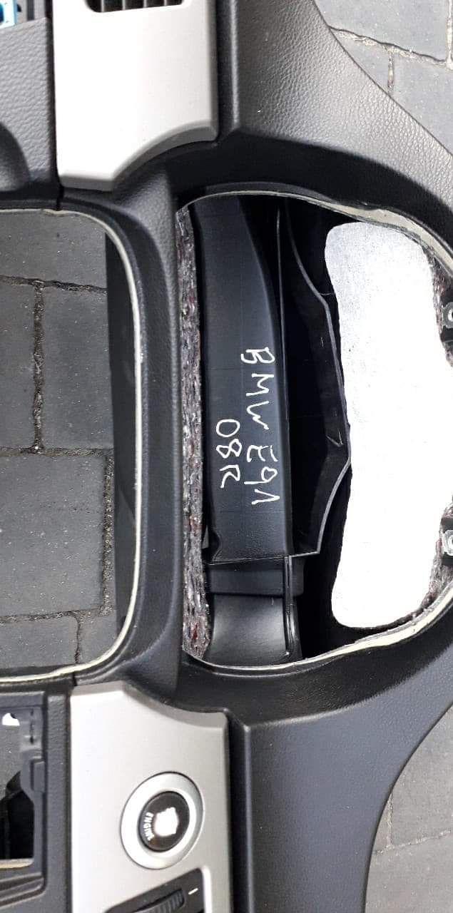 BMW E90 E91 deska konsola poduszki airbag pasy części kombi