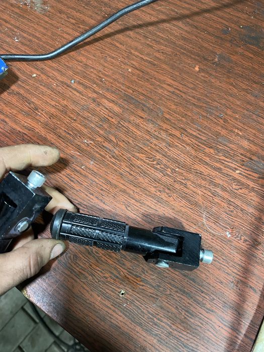 Підніжки вніверсальні кові геон