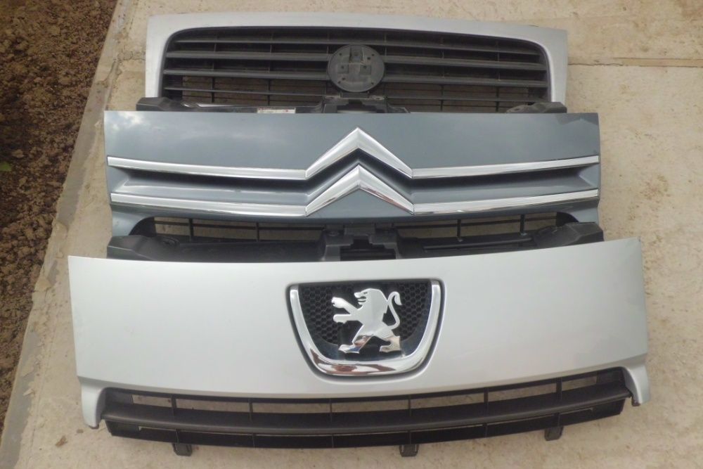 Решотка радіатора Фіат Скудо Fiat Scudo Peugeot Expert Citroen з 2007