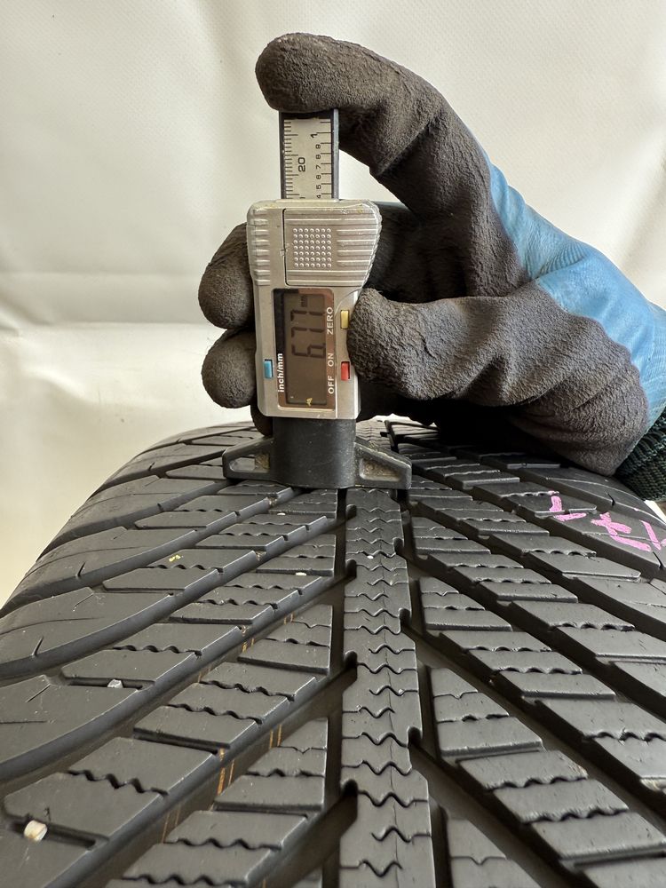 225/50/17 Goodyear Vector 4Seasons 94V (471)