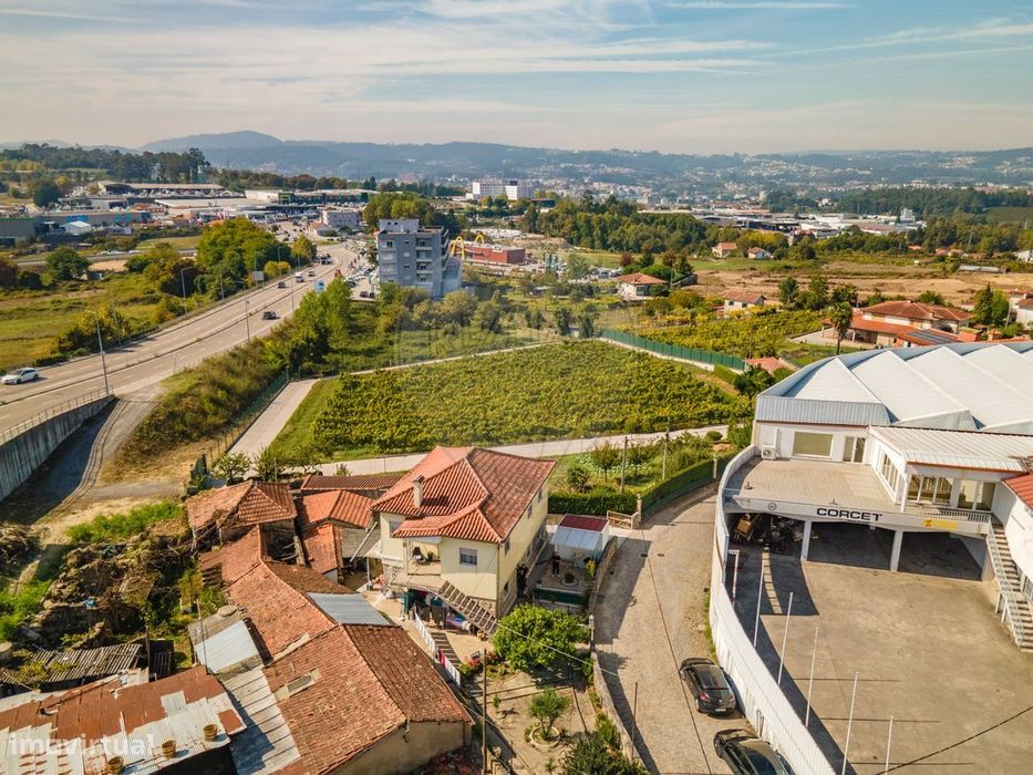 Moradia T4 para venda