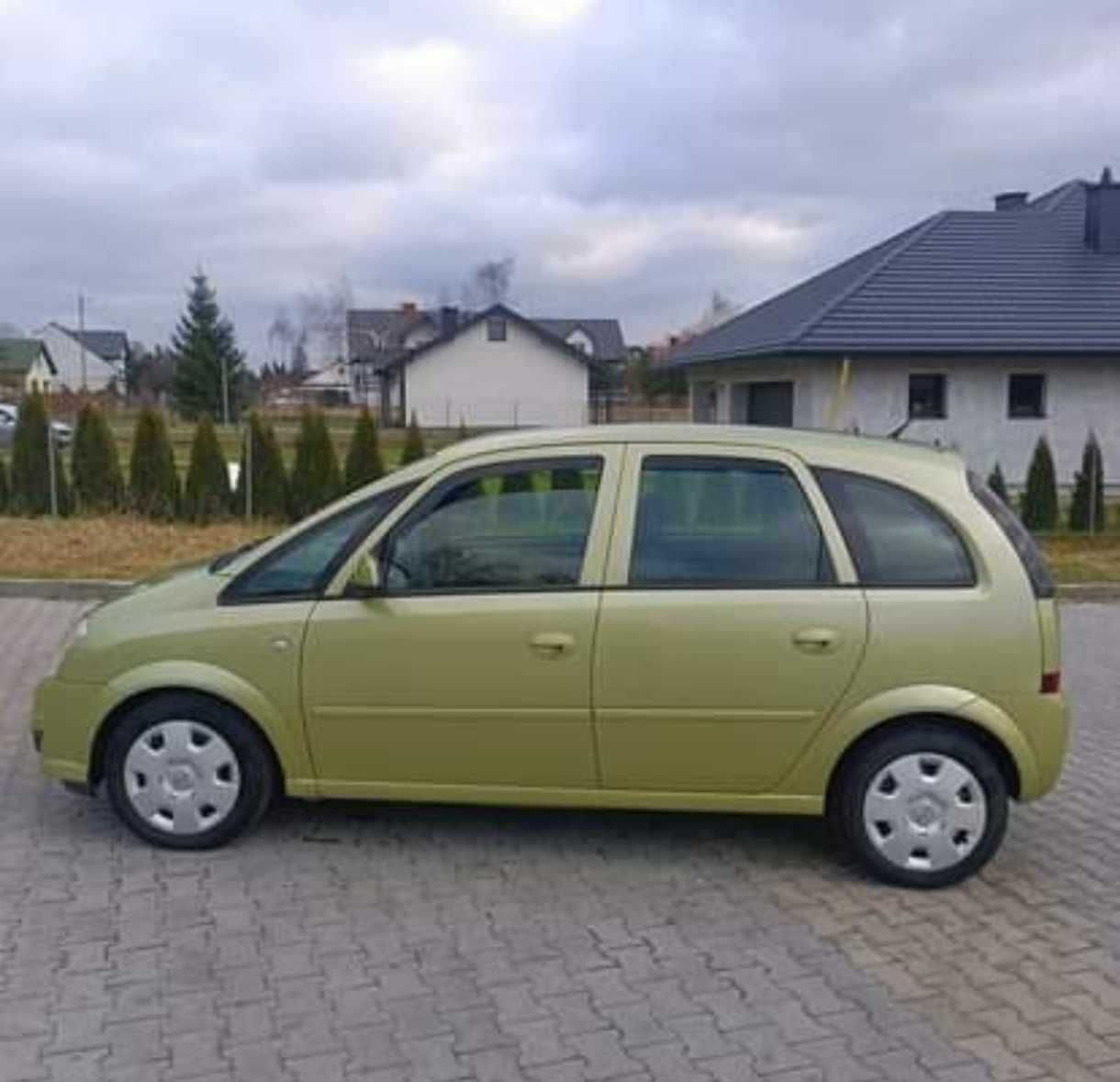 Samochód Opel Meriva 1.7