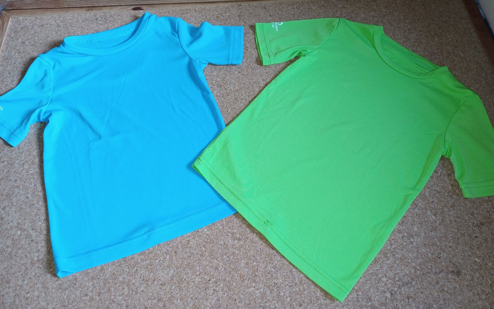 Calções e t-shirts 2/3 anos. conjunto