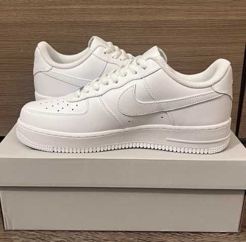 Nike Air Force 1 Low '07 White  38
