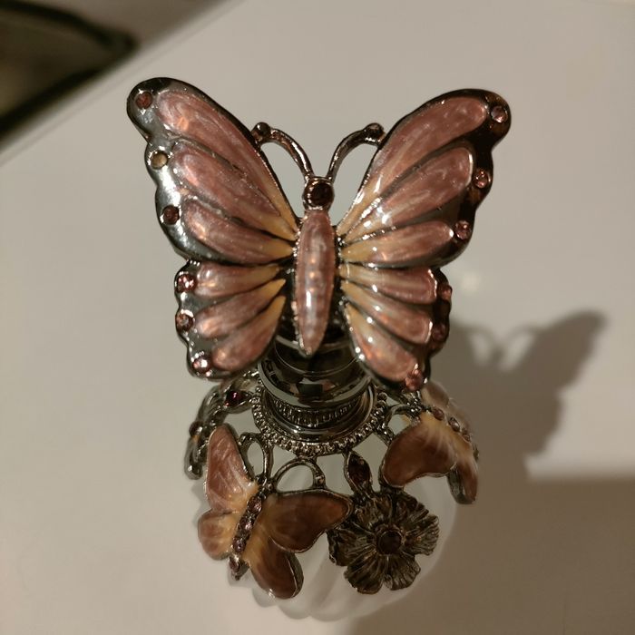 Flakonik, buteleczka na perfumy