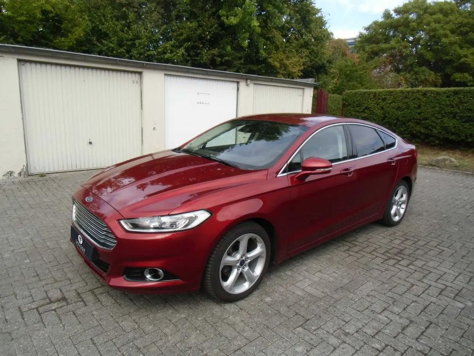 Ford Mondeo      2015