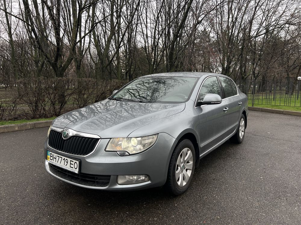 Skoda SuperB 1.8 бензин 2012г