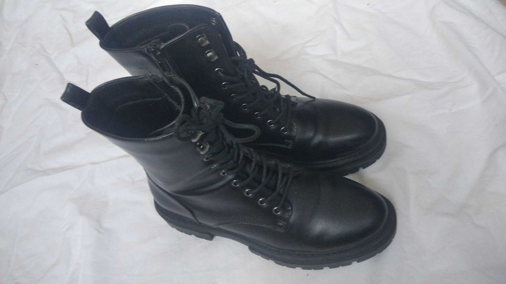 Buty botki czarne damskie trapery 39