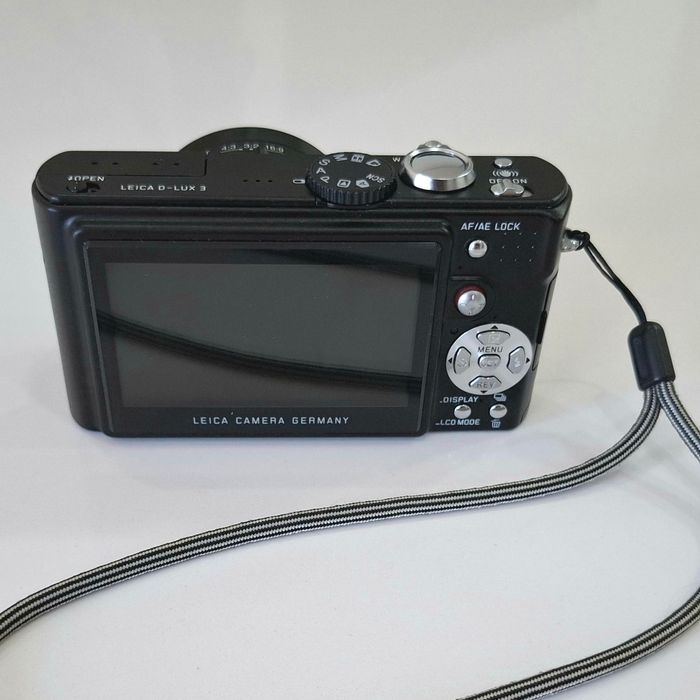 Leica – Câmara Fotográfica (Modelo D-Lux 3)