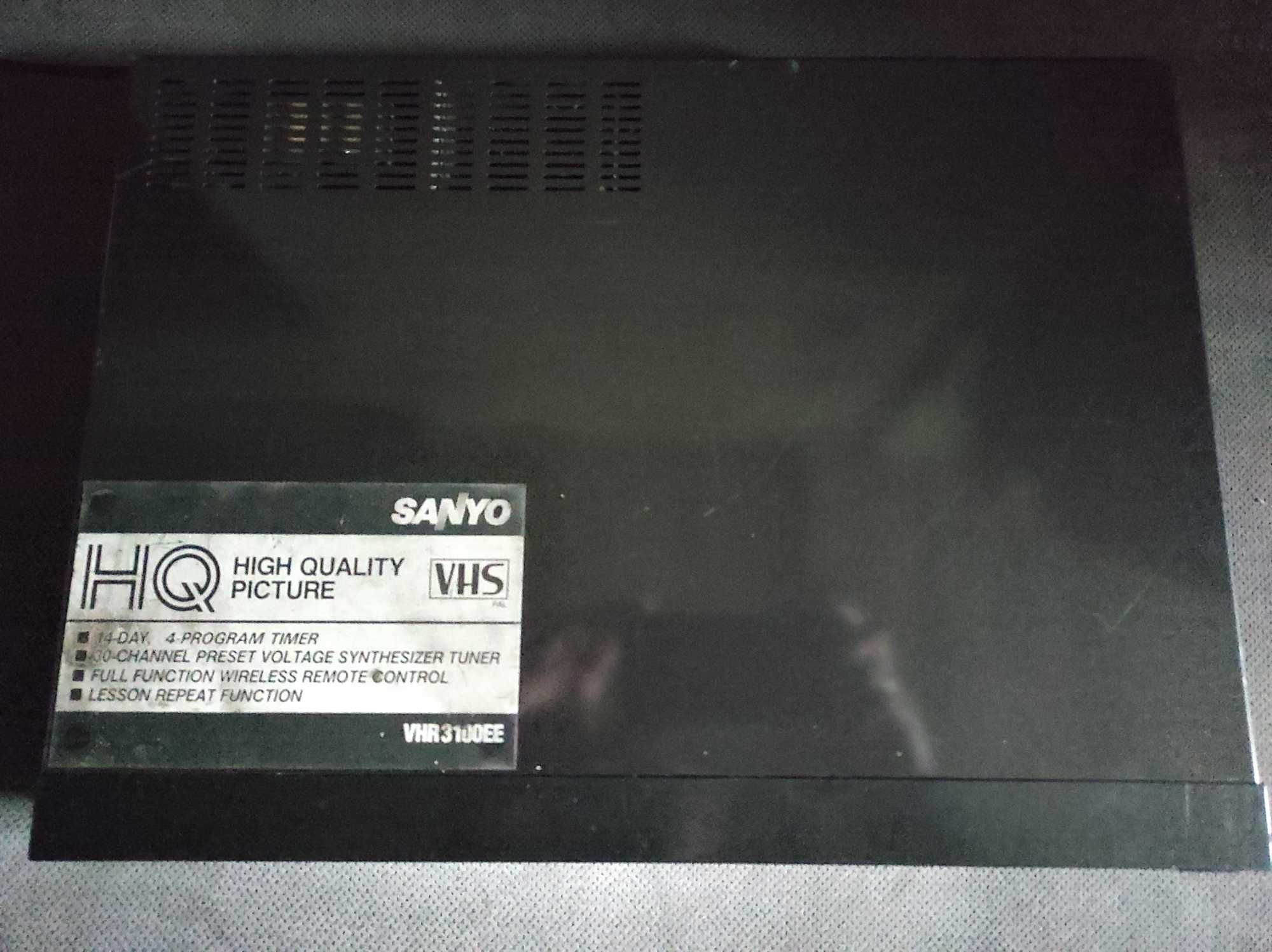 Magnetowid Sanyo VHR-3100EE uszkodzony