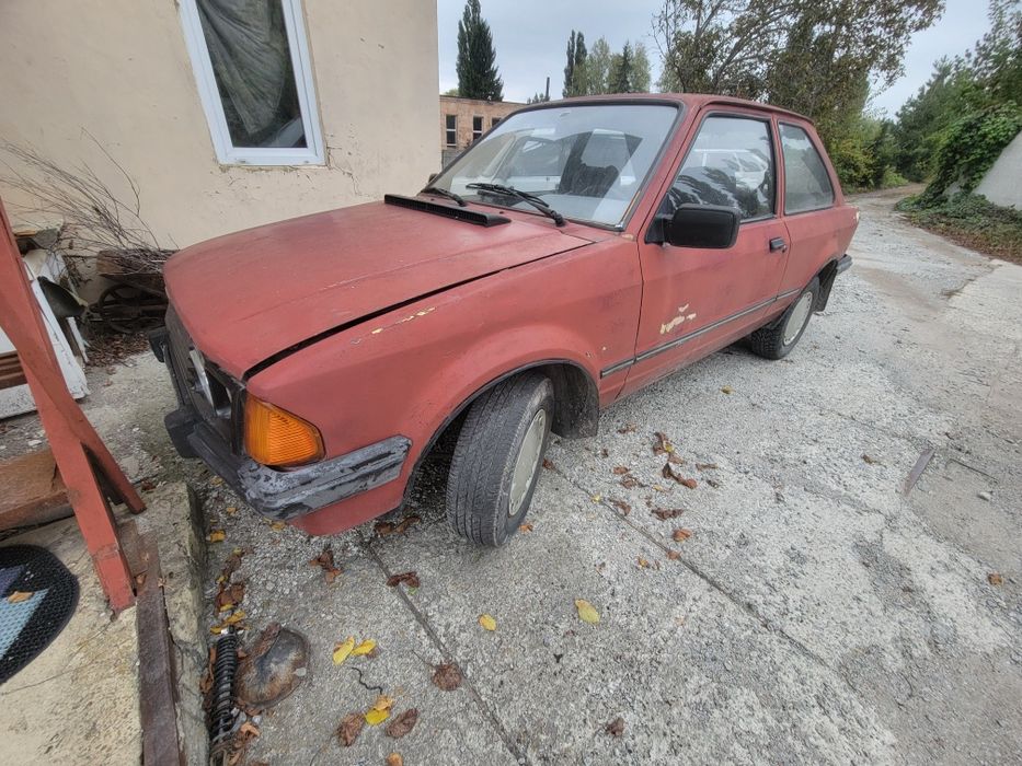 Продам форд ескорт 1.1