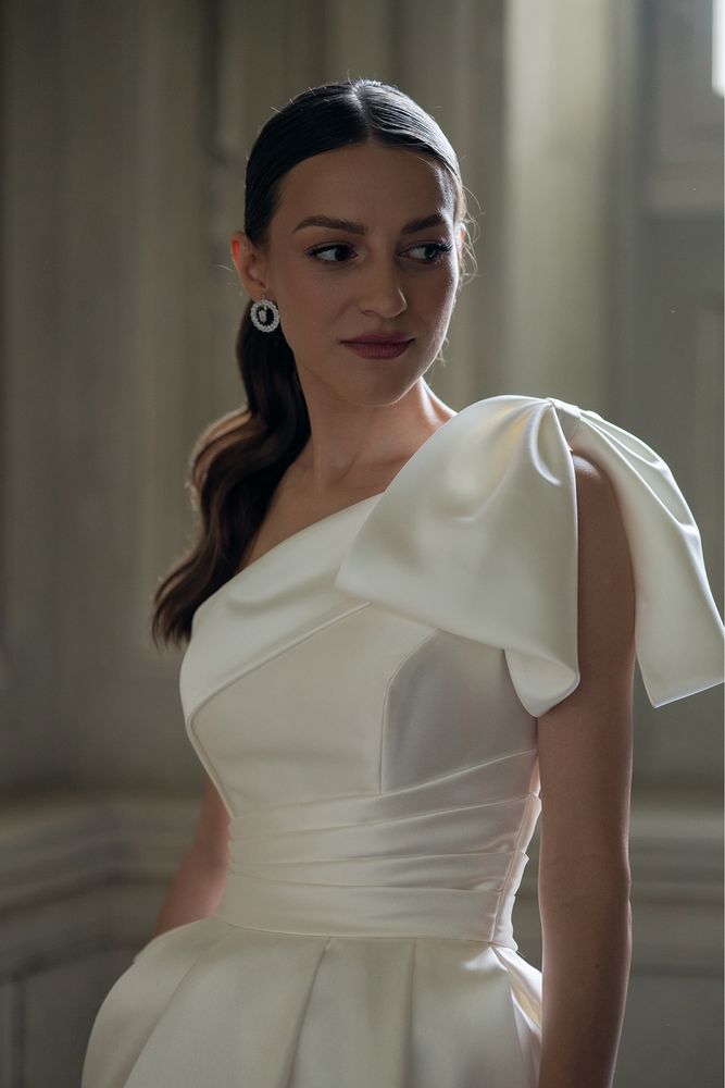 Suknia ślubna PRONOVIAS nicosia XS S