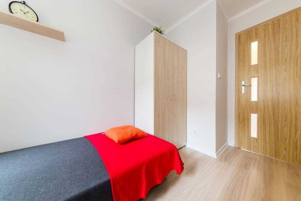 Pokój jednoosobowy - Biała 4 - OD ZARAZ!