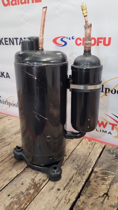 Компрессор від 24-го кондиціонера.