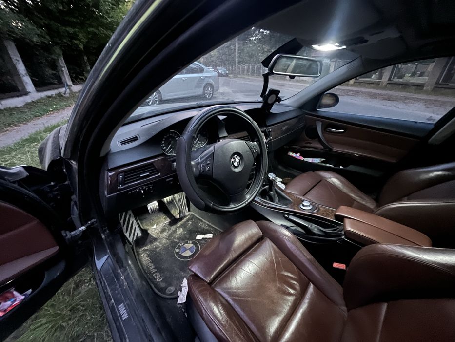 Sprzedam Bmw e90 325I