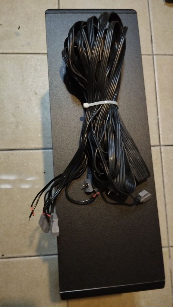 Sistema BOSE Acoustimass 10 com satélites Jewel e suportes