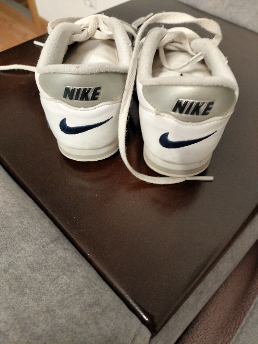 Buciki Nike r 23,5
