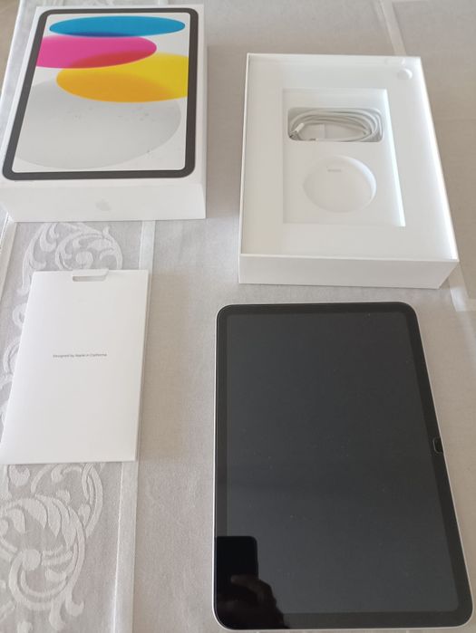 iPad prateado como novo
