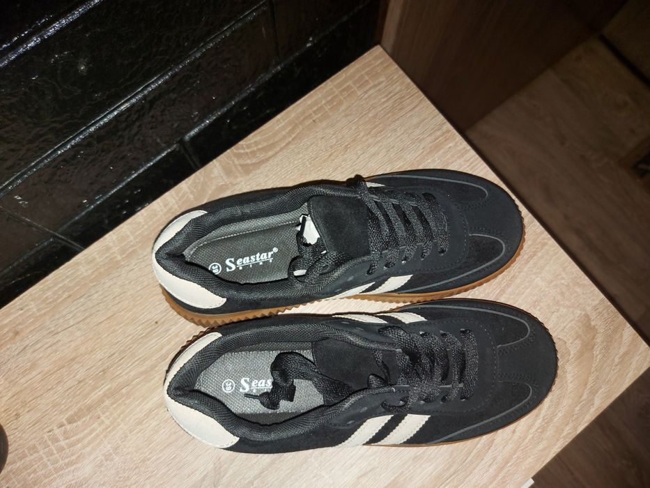 Buty sneakersy 39